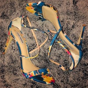 Steve Madden Strappy sandals size 11